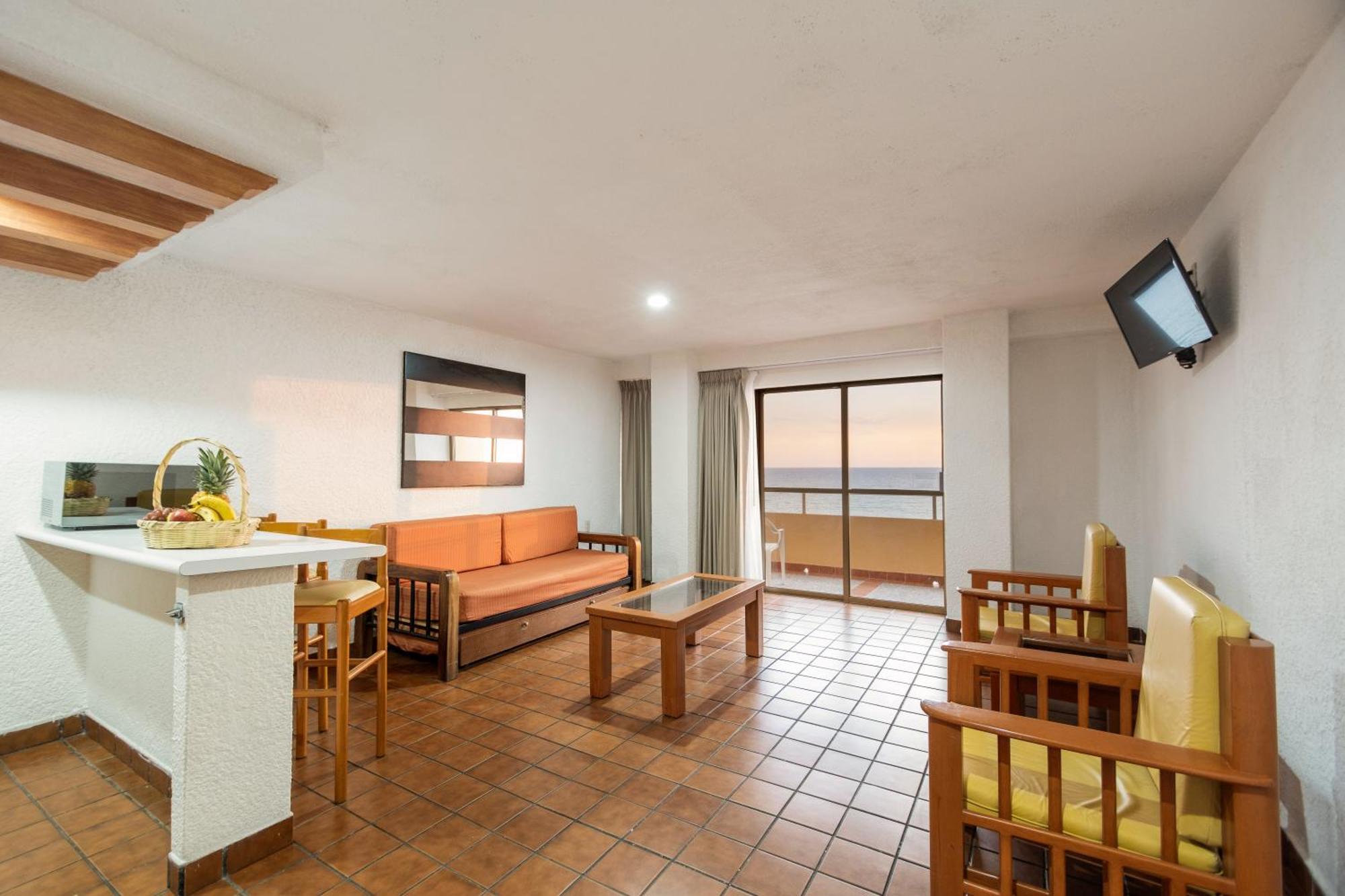 Costa De Oro Beach Hotel Mazatlan Room photo